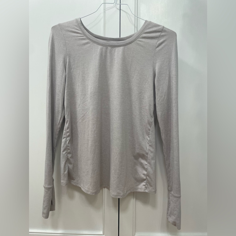 Yogalicious long sleeve top / cross back / small / thumb holes / nwot